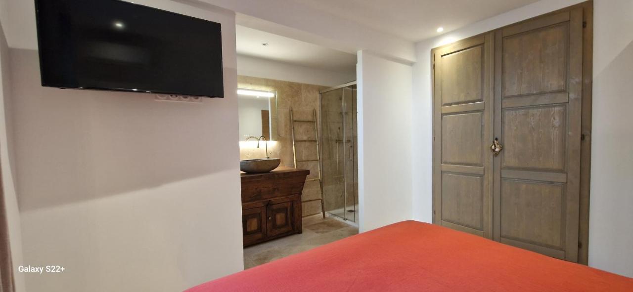 A Pasturella, Jacuzzi Spa Venzolasca Room photo